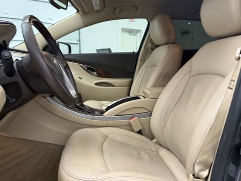 Used 2013 Buick LaCrosse Premium image 12