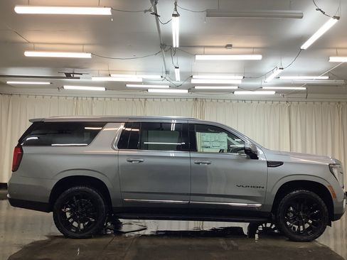 New 2026 GMC Yukon XL Elevation image 5
