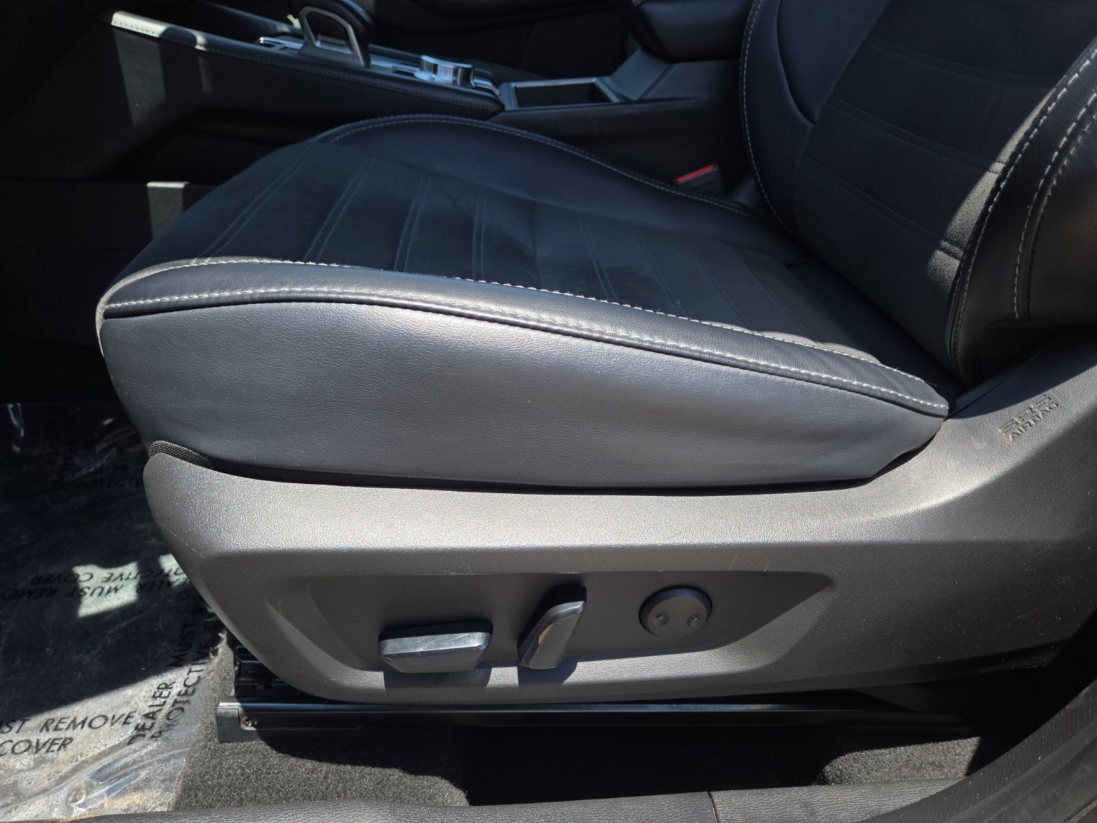 Used 2024 Mitsubishi Outlander SE FWD image 23