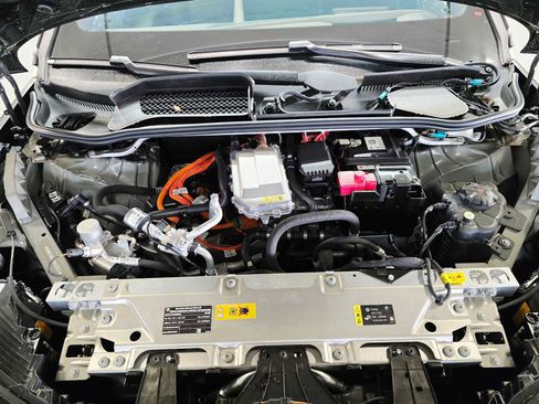 Used 2025 BMW iX M60 image 9