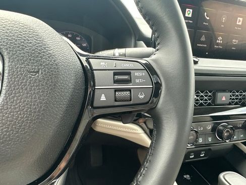 Used 2024 Honda Accord Touring image 21