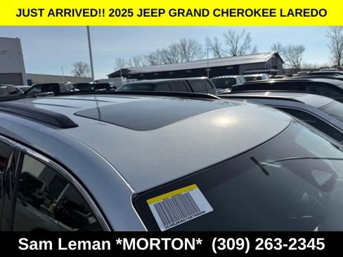 New 2025 Jeep Grand Cherokee L Laredo w/ Luxury Tech Group I image 8