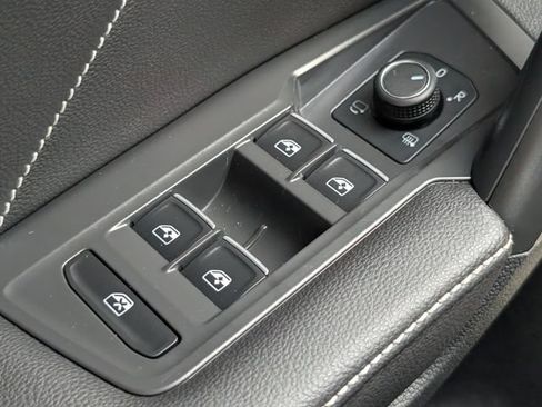 Used 2024 Volkswagen Tiguan SEL R-Line AWD/4WD image 26