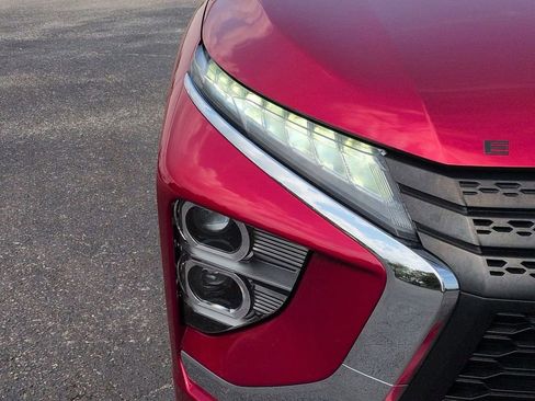 Used 2023 Mitsubishi Eclipse Cross LE AWD/4WD image 10