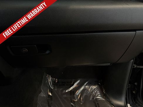 Used 2021 RAM 1500 Big Horn AWD/4WD image 36