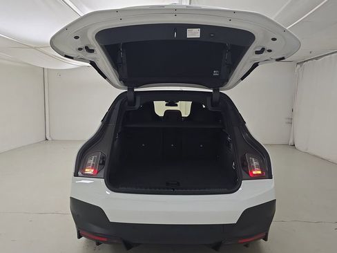 Used 2025 BMW iX xDrive50 image 30