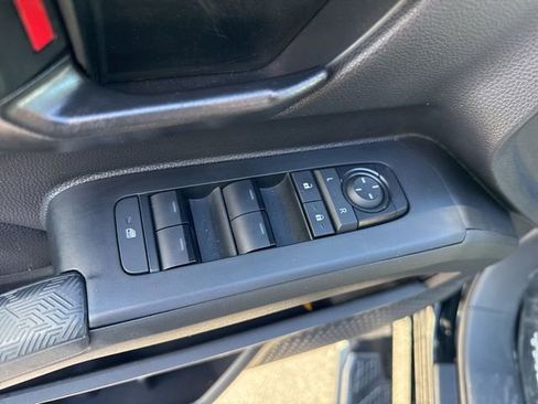 Used 2024 Toyota Tacoma SR image 18