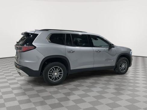Used 2025 GMC Acadia Elevation image 6