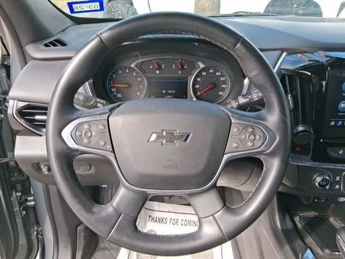 Used 2023 Chevrolet Traverse RS w/ LPO, Floor Liner Package FWD image 9