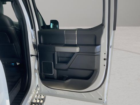 Used 2019 Ford F150 Raptor w/ Equipment Group 802A Luxury image 32