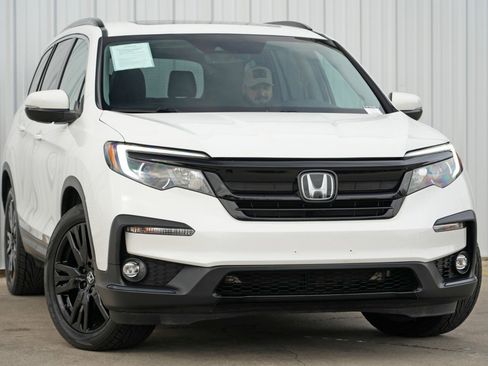 Used 2021 Honda Pilot Special Edition image 2
