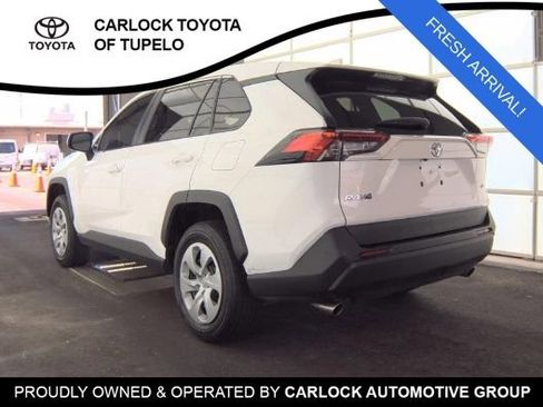 Used 2024 Toyota RAV4 LE FWD image 5