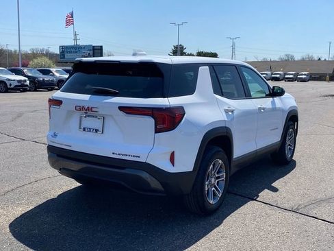 Certified 2026 GMC Terrain Elevation AWD/4WD image 3