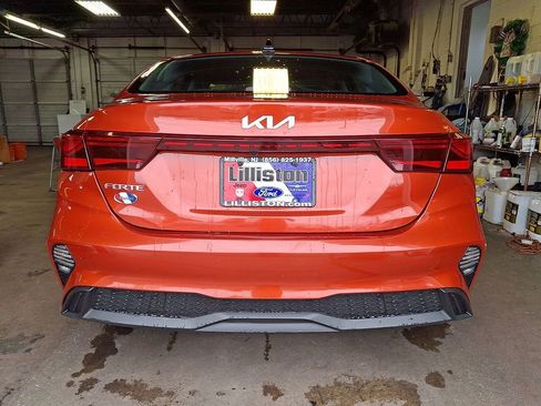 Used 2023 Kia Forte LXS FWD image 5
