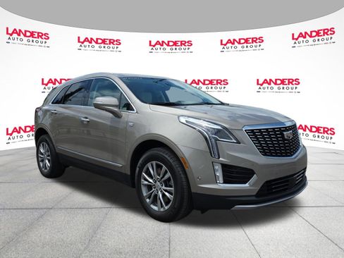 Used 2022 Cadillac XT5 Premium Luxury w/ Technology Package FWD image 1