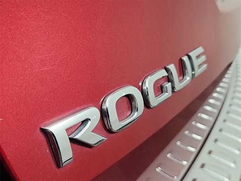 Used 2020 Nissan Rogue SL w/ Premium Package image 8