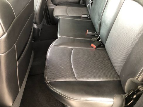 Used 2016 RAM 1500 Laramie AWD/4WD image 10