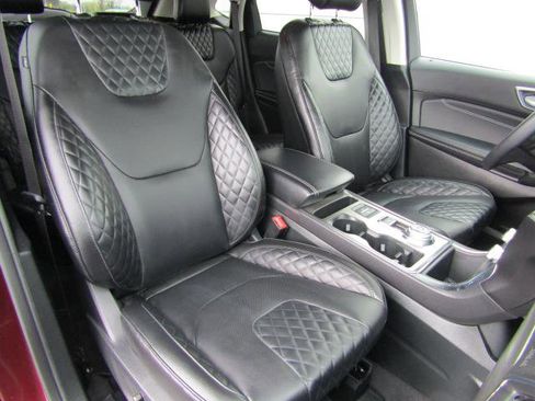 Used 2024 Ford Edge Titanium w/ Equipment Group 301A AWD/4WD image 8