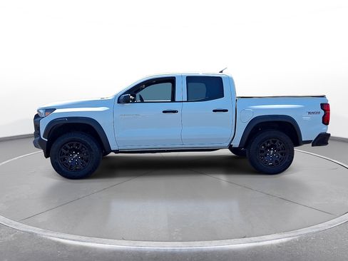 Used 2024 Chevrolet Colorado Trail Boss w/ Advanced Trailering Package AWD/4WD image 5