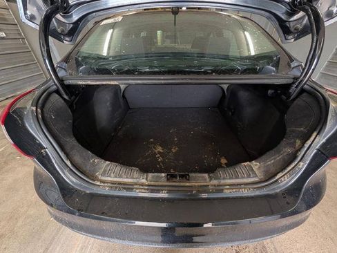 Used 2013 Ford Focus SE FWD image 22