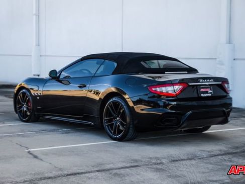 Used 2018 Maserati GranTurismo Sport image 31