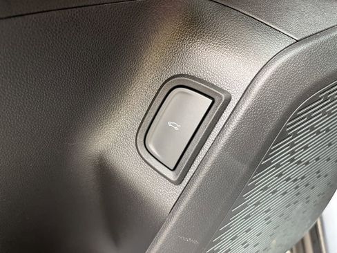 New 2026 GMC Terrain Elevation w/ Elevation Premium Package FWD image 11