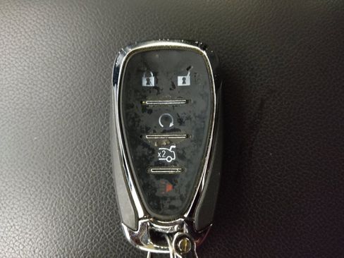 Used 2018 Chevrolet Malibu LT image 32