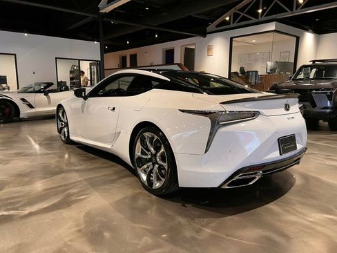 Used 2018 Lexus LC 500 Coupe w/ Sport Package image 3