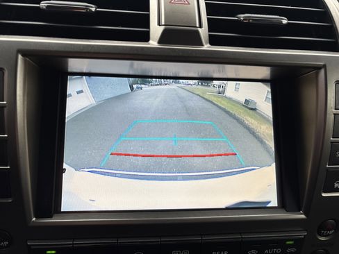 Used 2020 Lexus GX 460 Premium w/ Premium Package image 27