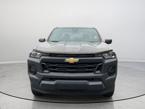 Used 2023 Chevrolet Colorado W/T RWD image 4