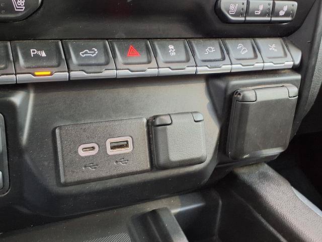 Used 2023 GMC Sierra 2500 AT4 w/ AT4 Preferred Package AWD/4WD image 8