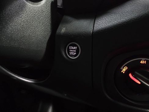 Used 2023 Nissan Frontier SV w/ Midnight Edition Package image 25