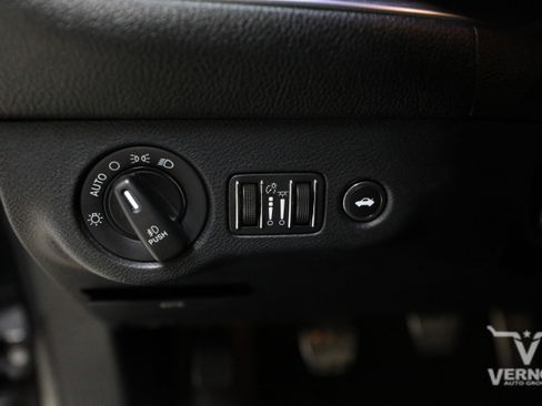 Used 2018 Dodge Challenger R/T Scat Pack image 17