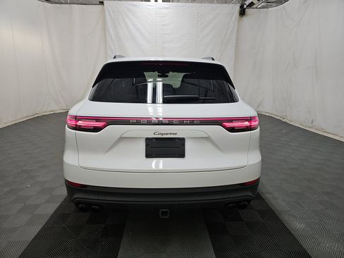 Used 2023 Porsche Cayenne Platinum Edition w/ Assistance Package AWD/4WD image 8
