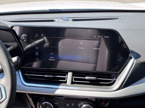 New 2025 Chevrolet Trax LT w/ Driver Confidence Package image 32