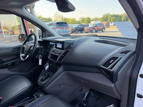 Used 2020 Ford Transit Connect XL image 21