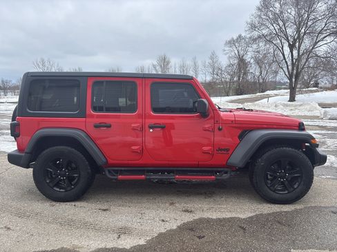 Used 2020 Jeep Wrangler Unlimited Sport image 2