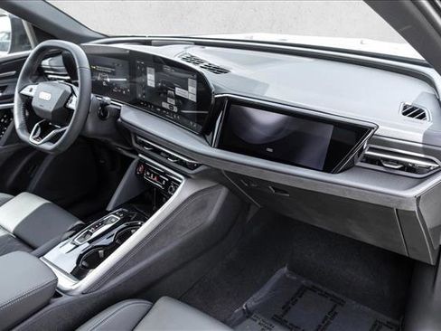 New 2026 Audi SQ5 Prestige AWD/4WD image 24
