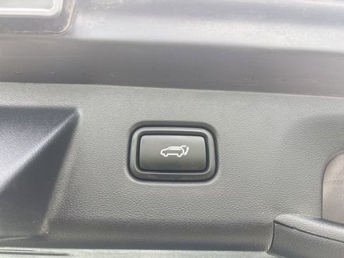 Used 2024 Hyundai Tucson Limited image 40