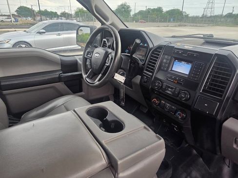Used 2018 Ford F150 XL w/ Equipment Group 101A Mid AWD/4WD image 22