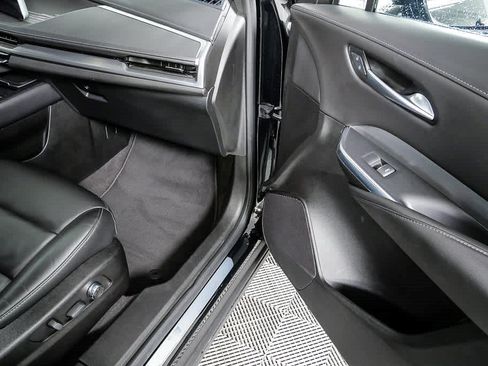 Used 2024 Cadillac XT4 Premium Luxury AWD/4WD image 25