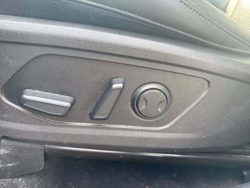 Used 2022 Kia Sorento SX image 16