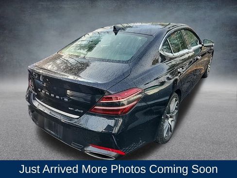 Used 2022 Genesis G70 3.3T image 2