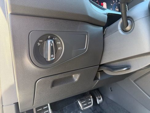 Used 2024 Volkswagen Tiguan SEL R-Line AWD/4WD image 19