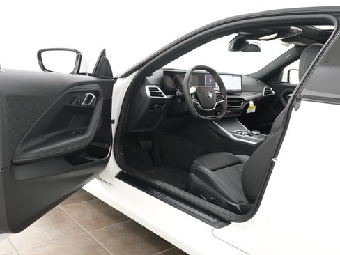 Used 2025 BMW 230i xDrive Coupe w/ Premium Package AWD/4WD image 23