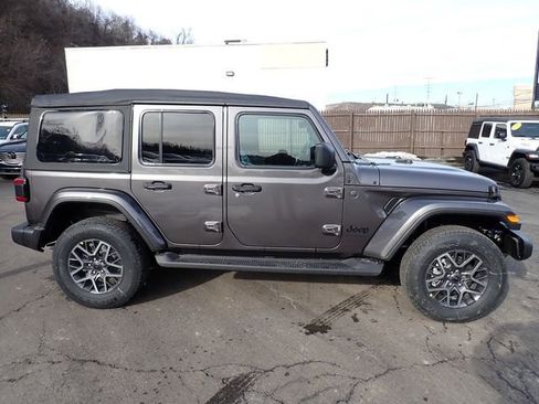 New 2026 Jeep Wrangler Sahara image 8