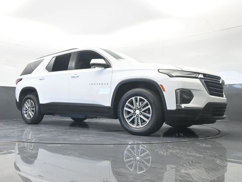 Used 2023 Chevrolet Traverse LT image 66