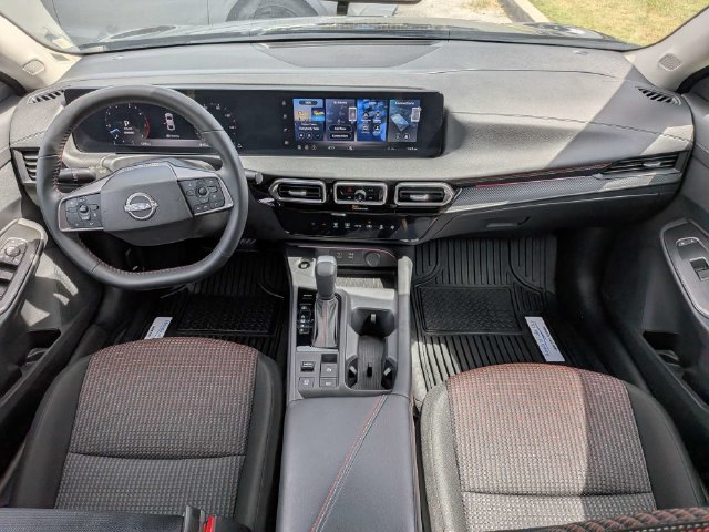 Used 2026 Nissan Sentra SR w/ Floor Mat Package FWD image 13