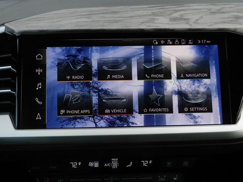 Used 2024 Audi Q4 e-tron Premium Plus w/ Premium Plus image 42