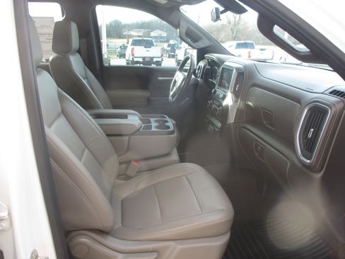 Used 2020 Chevrolet Silverado 1500 LT w/ Convenience Package image 10